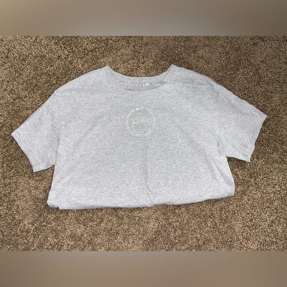 Nike Just Do It Embroidered Grey T-Shirt - Picture 3 of 6